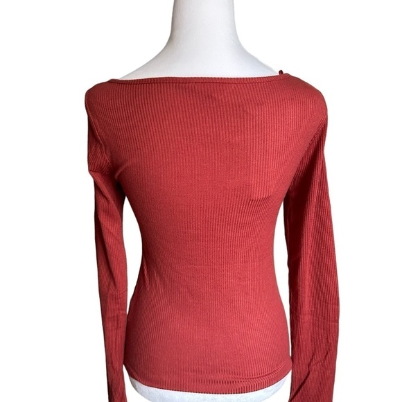 Nicole Miller Sienna Long Sleeve Stretchy Top size Small - Picture 4 of 15
